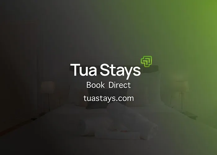 Victorian Serviced Apartment, Parking, Workspace Апартаменти