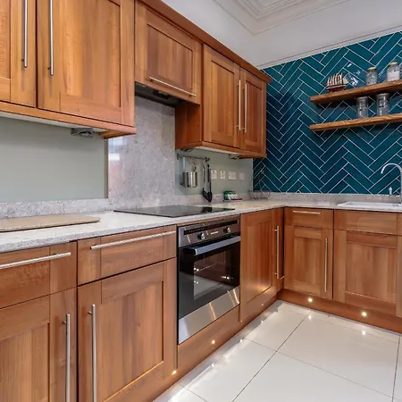 Luxury Serviced Apartment With City Views