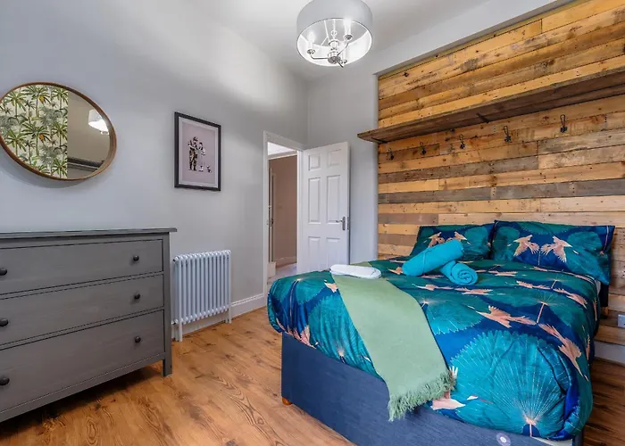 Apartment Victorian Serviced Apartment, Parking, Workspace *