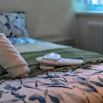 Victorian High Street Flat, Parking, Wifi